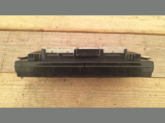 bontott VW PASSAT CC Fűtéskapcsoló (digit klímás)