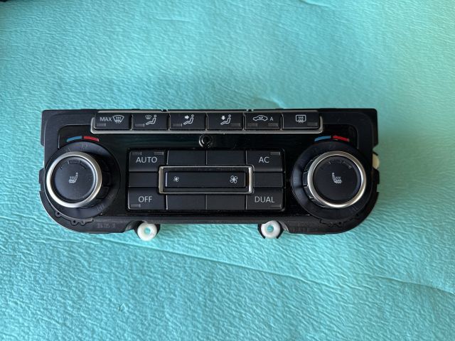 bontott VW PASSAT CC Fűtéskapcsoló (digit klímás)