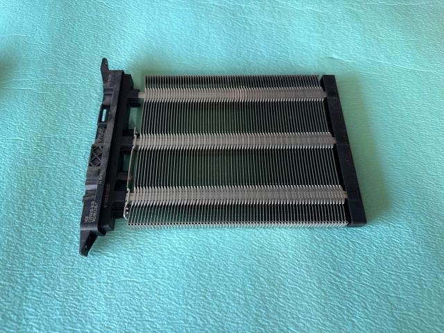 bontott VW PASSAT CC Fűtőradiátor (Elektromos)