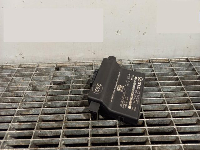 bontott VW PASSAT CC Gateway Elektronika