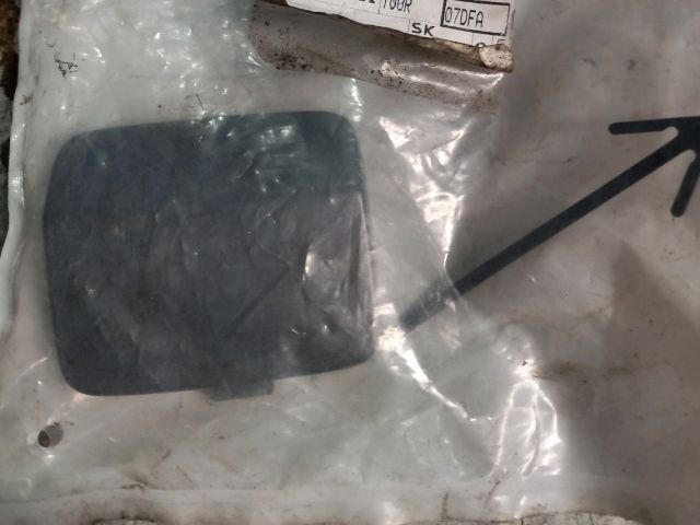 bontott VW PASSAT CC Hátsó Vonószem Burkolat