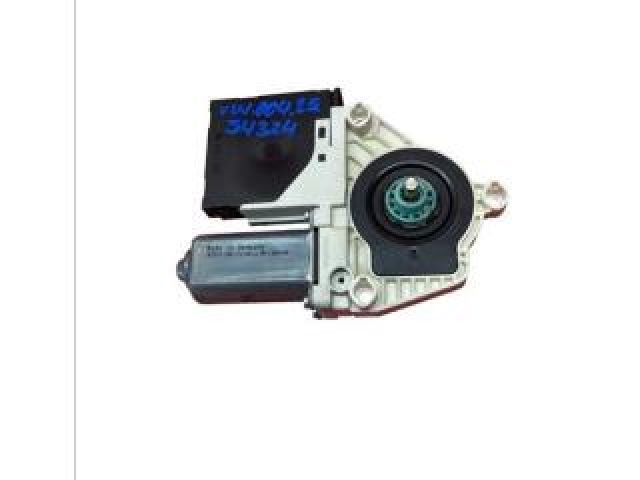 bontott VW PASSAT CC Jobb első Ablakemelő Motor