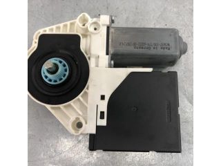 bontott VW PASSAT CC Jobb első Ablakemelő Motor