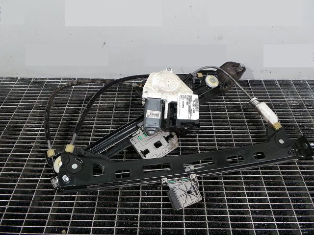 bontott VW PASSAT CC Jobb első Ablakemelő Szerkezet (Elektromos)