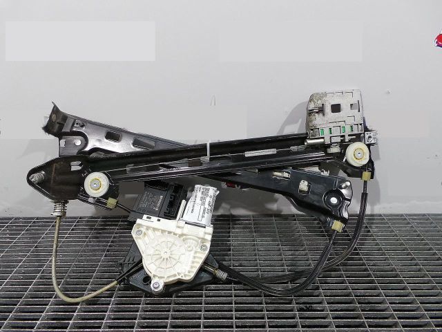 bontott VW PASSAT CC Jobb első Ablakemelő Szerkezet (Elektromos)