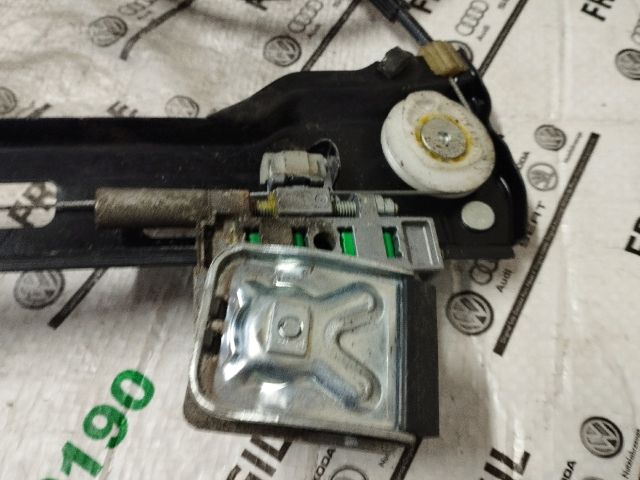 bontott VW PASSAT CC Jobb első Ablakemelő Szerkezet (Elektromos)