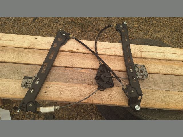 bontott VW PASSAT CC Jobb első Ablakemelő Szerkezet (Elektromos)