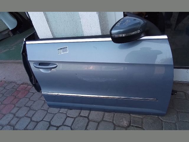 bontott VW PASSAT CC Jobb első Ajtó (Részeivel)