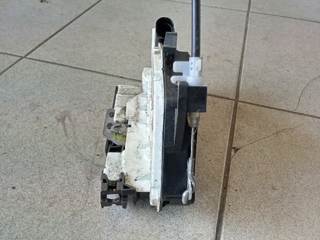 bontott VW PASSAT CC Jobb első Ajtózár