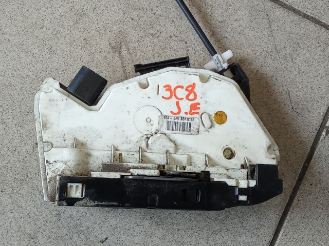 bontott VW PASSAT CC Jobb első Ajtózár