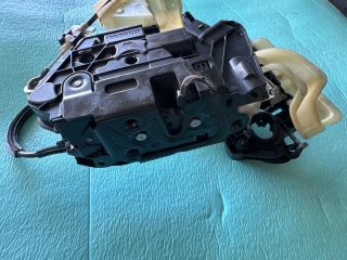 bontott VW PASSAT CC Jobb első Ajtózár