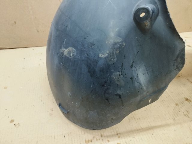 bontott VW PASSAT CC Jobb első Dobbetét (Kerékjárati, Műanyag)