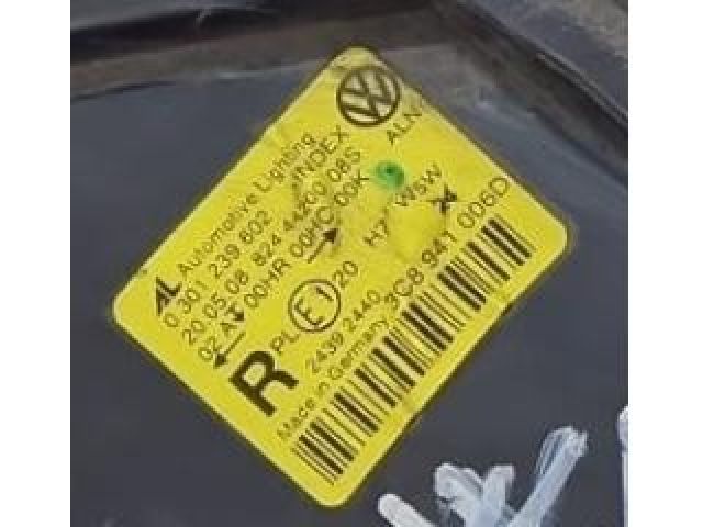 bontott VW PASSAT CC Jobb Fényszóró