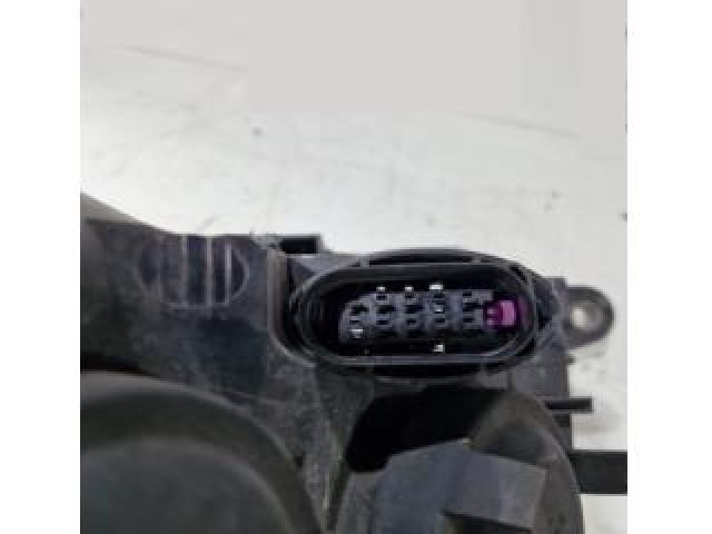 bontott VW PASSAT CC Jobb Fényszóró