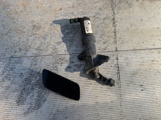 bontott VW PASSAT CC Jobb Fényszórómosó Fúvóka