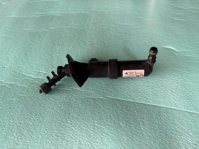 bontott VW PASSAT CC Jobb Fényszórómosó Fúvóka