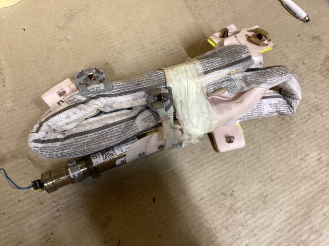 bontott VW PASSAT CC Jobb Függönylégzsák és Oldallégzsák