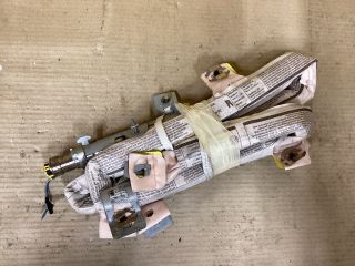 bontott VW PASSAT CC Jobb Függönylégzsák és Oldallégzsák