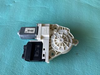 bontott VW PASSAT CC Jobb hátsó Ablakemelő Motor