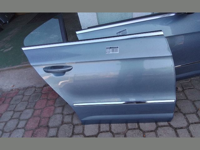 bontott VW PASSAT CC Jobb hátsó Ajtó (Részeivel)