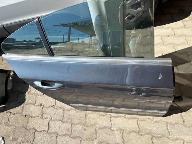 bontott VW PASSAT CC Jobb hátsó Ajtó (Üres lemez)