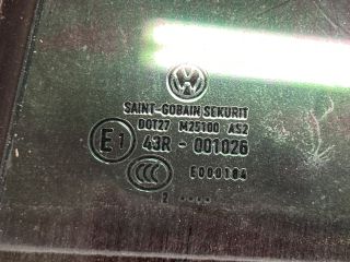 bontott VW PASSAT CC Jobb hátsó Fixüveg (Ajtóban)