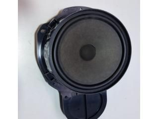 bontott VW PASSAT CC Jobb hátsó Hangszóró