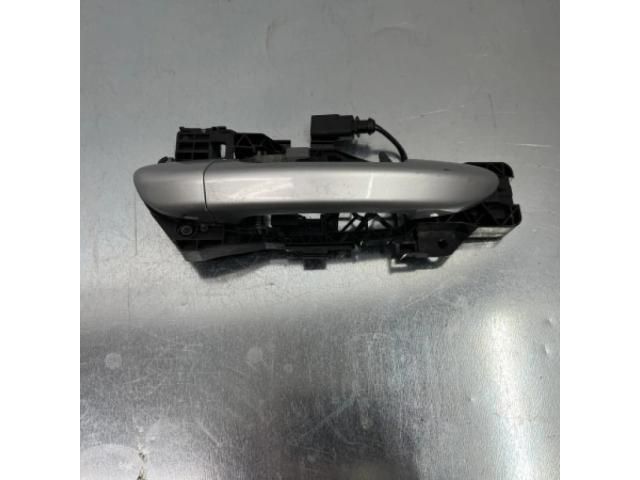 bontott VW PASSAT CC Jobb hátsó Külső Kilincs