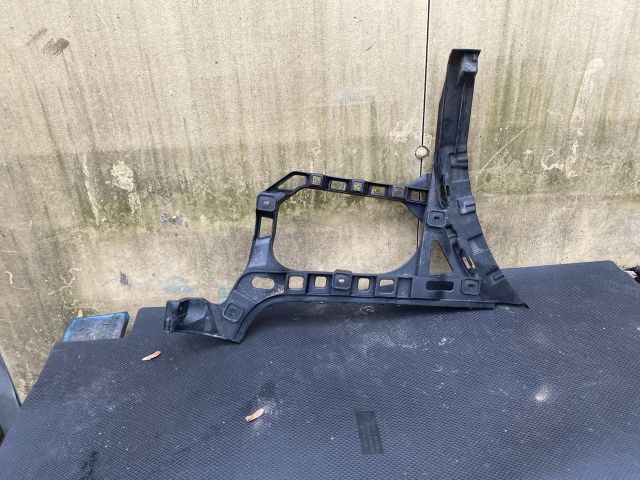 bontott VW PASSAT CC Jobb hátsó Lökhárító Tartó (Műanyag)