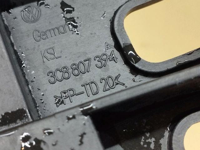 bontott VW PASSAT CC Jobb hátsó Oldal Lökhárító Tartó (Műanyag)