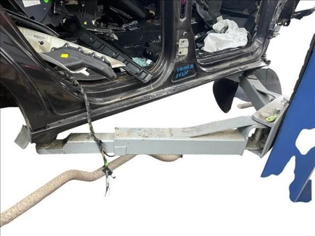 bontott VW PASSAT CC Jobb Küszöb