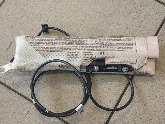 bontott VW PASSAT CC Jobb Oldallégzsák