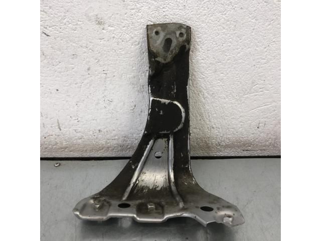 bontott VW PASSAT CC Jobb Sárvédő Oldaltartó