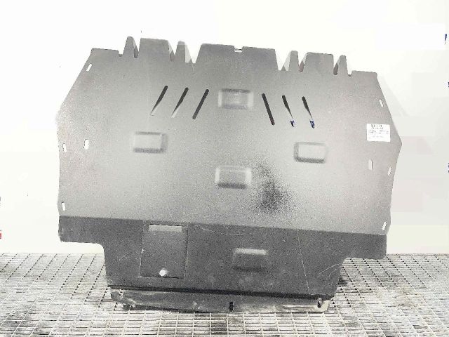 bontott VW PASSAT CC Kartervédő