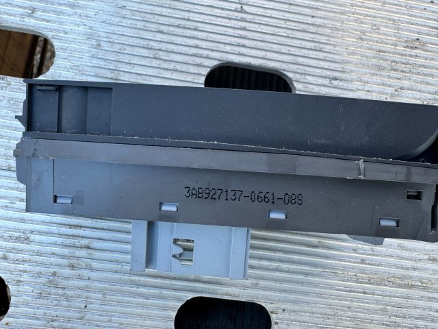 bontott VW PASSAT CC Kézifék Kapcsoló