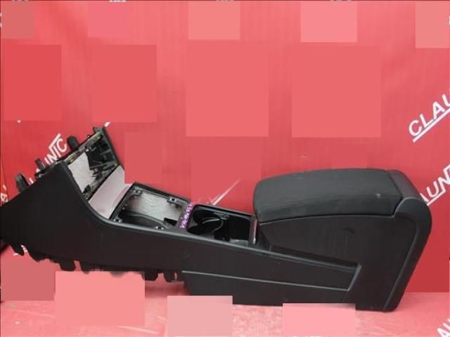 bontott VW PASSAT CC Könyöklő