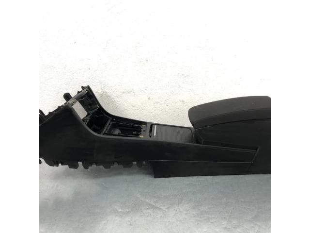 bontott VW PASSAT CC Könyöklő