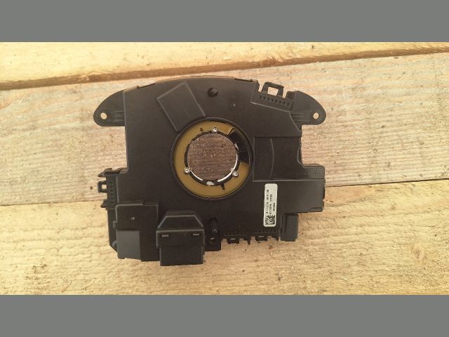 bontott VW PASSAT CC Légzsák Átvezető Szalagkábel