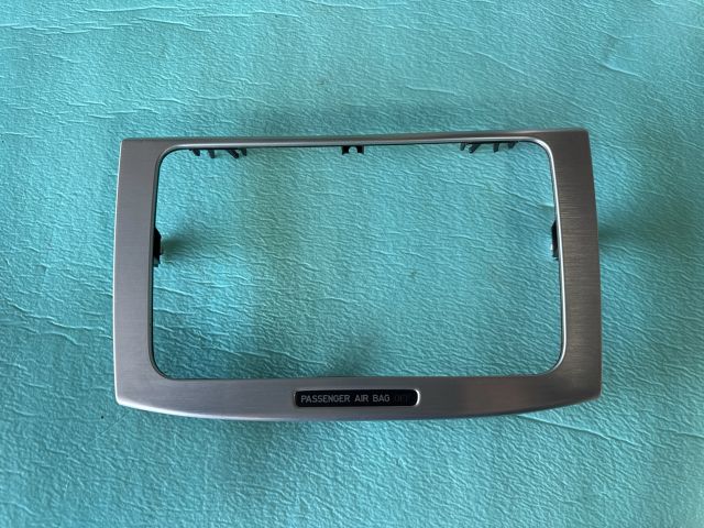 bontott VW PASSAT CC Multifunkciós Kijelző Keret