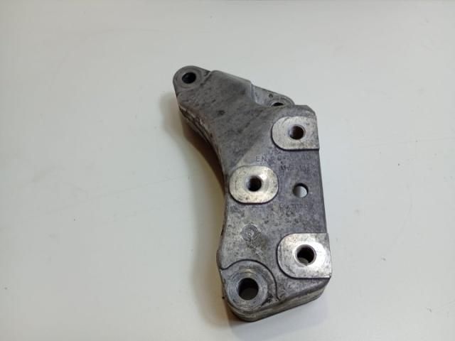 bontott VW PASSAT CC Tartó Bak