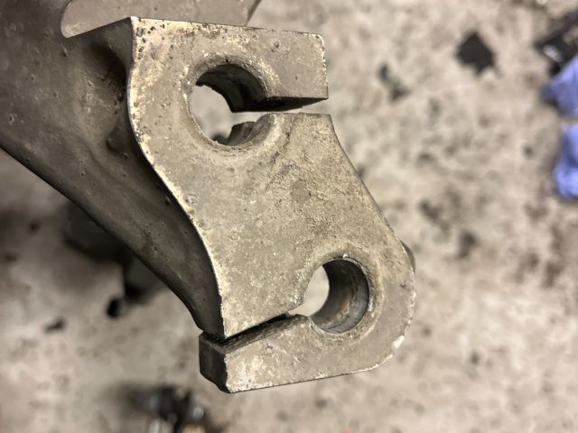 bontott VW PHAETON Bal első Csonkállvány