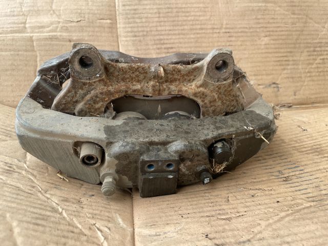 bontott VW PHAETON Bal első Féknyereg Munkahengerrel