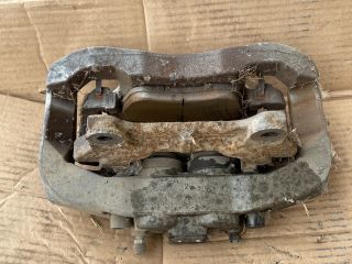 bontott VW PHAETON Bal első Féknyereg Munkahengerrel