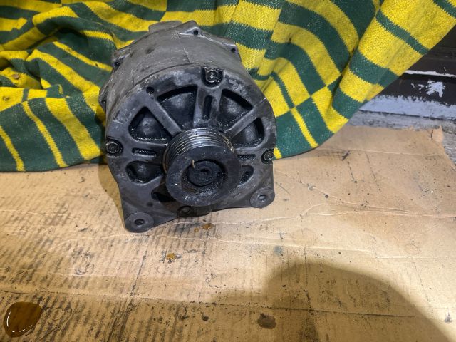 bontott VW PHAETON Generátor