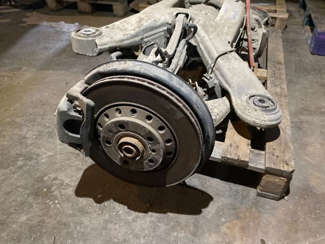 bontott VW PHAETON Hátsó Futómű (Részeivel)