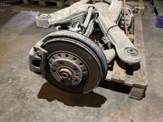 bontott VW PHAETON Hátsó Futómű (Részeivel)