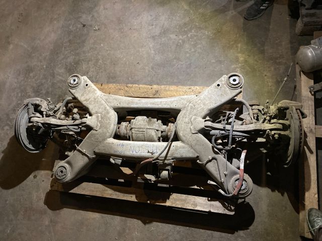 bontott VW PHAETON Hátsó Futómű (Részeivel)