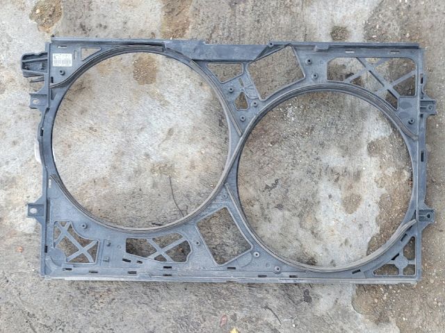 bontott VW PHAETON Hűtőventilátor Keret