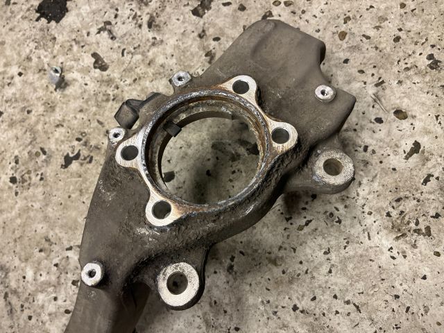 bontott VW PHAETON Jobb első Csonkállvány