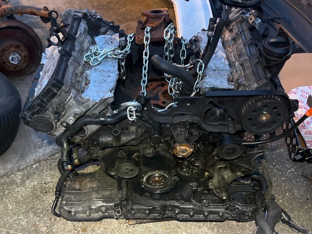 bontott VW PHAETON Motor (Fűzött blokk hengerfejjel)